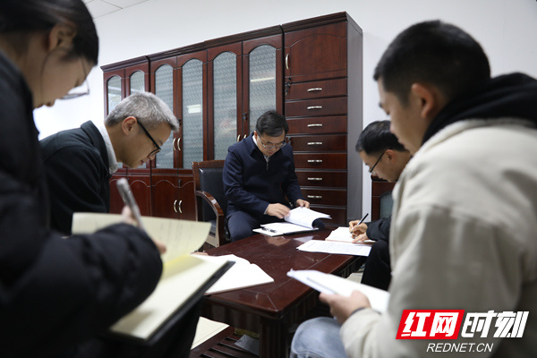 “勇”往直前 实干为先 ——记“全省担当作为优秀干部”唐勇(图4)