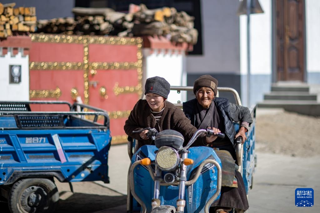 地震一年后重访定日县森嘎村(图7)