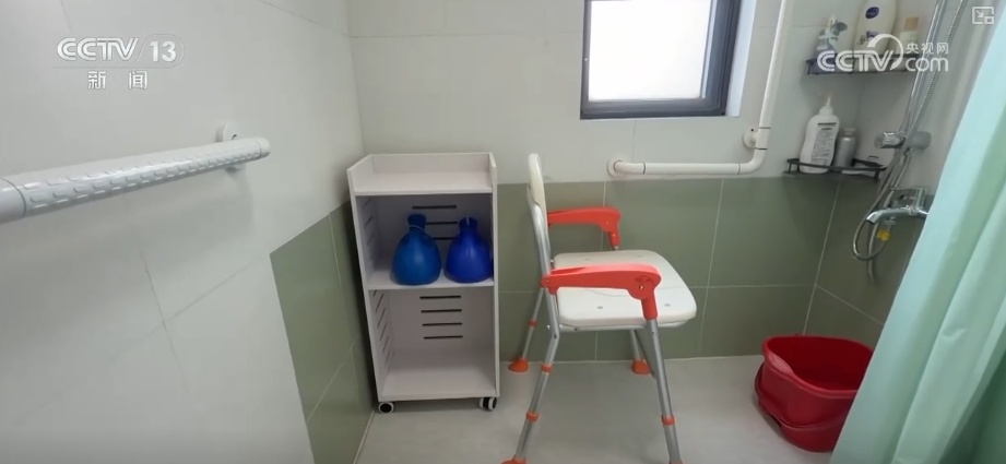 精细暖心实招“托”起“一老一小”朝夕幸福 为民“暖”事百姓可感可及(图2)