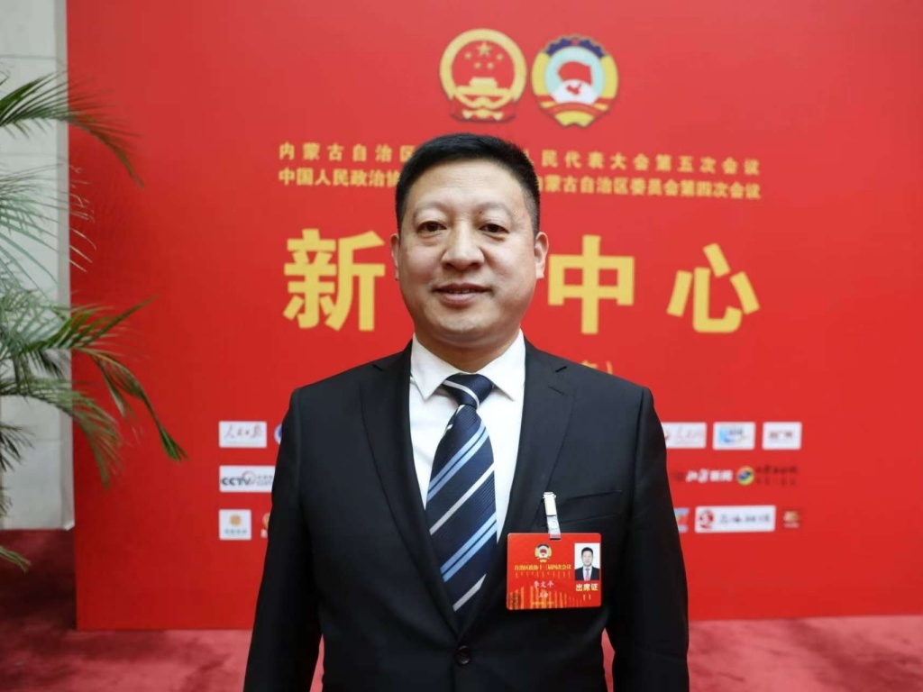 2026内蒙古两会李文平:聚焦富碳农业打通工业反哺农业碳利用通道(图1)