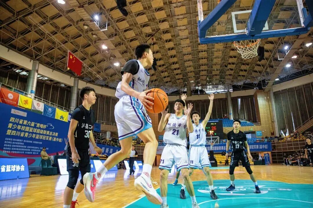 孩子们“身上有汗、眼里有光”！来看寒假里的“热力”校园(图9)