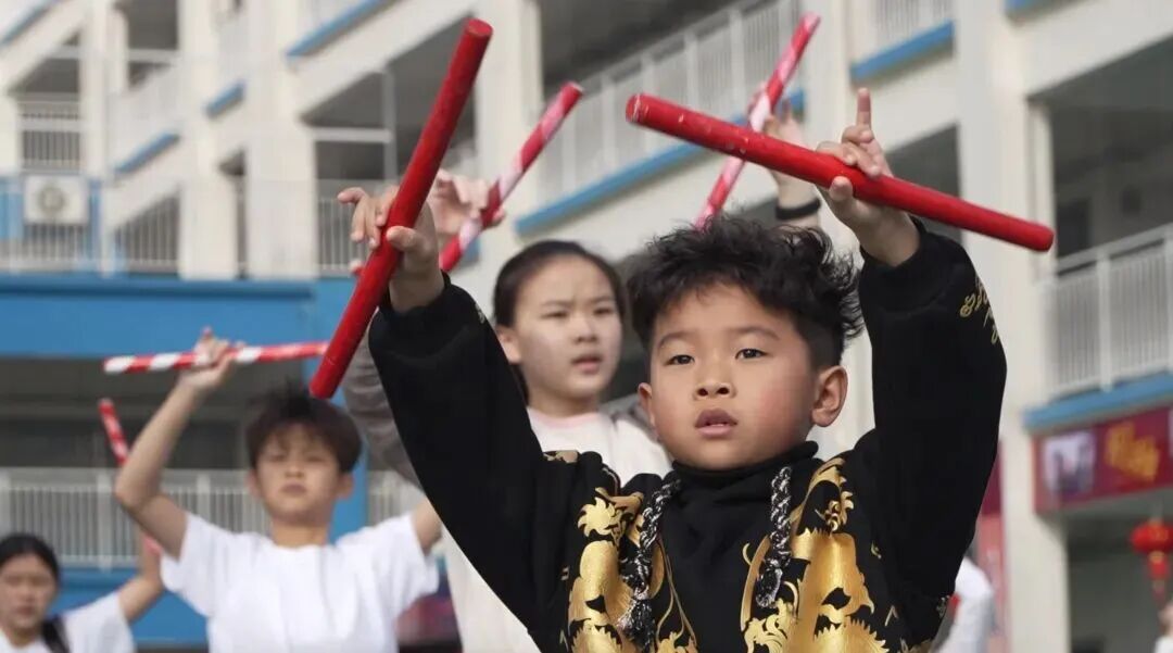 孩子们“身上有汗、眼里有光”！来看寒假里的“热力”校园(图11)