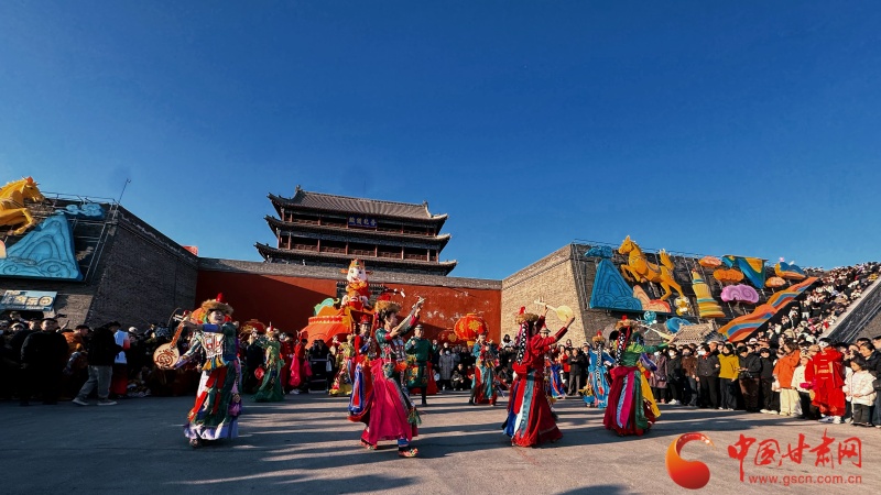 裕固族非遗歌舞亮相忻州古城马年新春共赏民族文化盛宴(图2) 裕固族非遗歌舞亮相忻州古城马年新春共赏民族文化盛宴(图2)