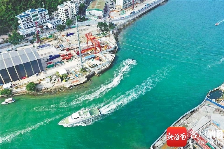 全球首创！他们在海底“穿针引线”新春走基层(图1)