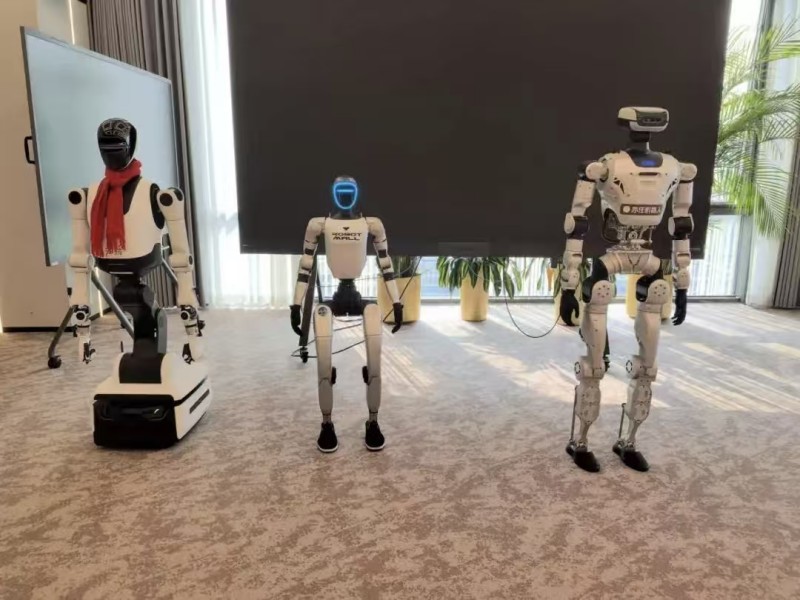 2026北京亦庄人形机器人半程马拉松机器人“巴图鲁”挑战赛集训营开营(图2)