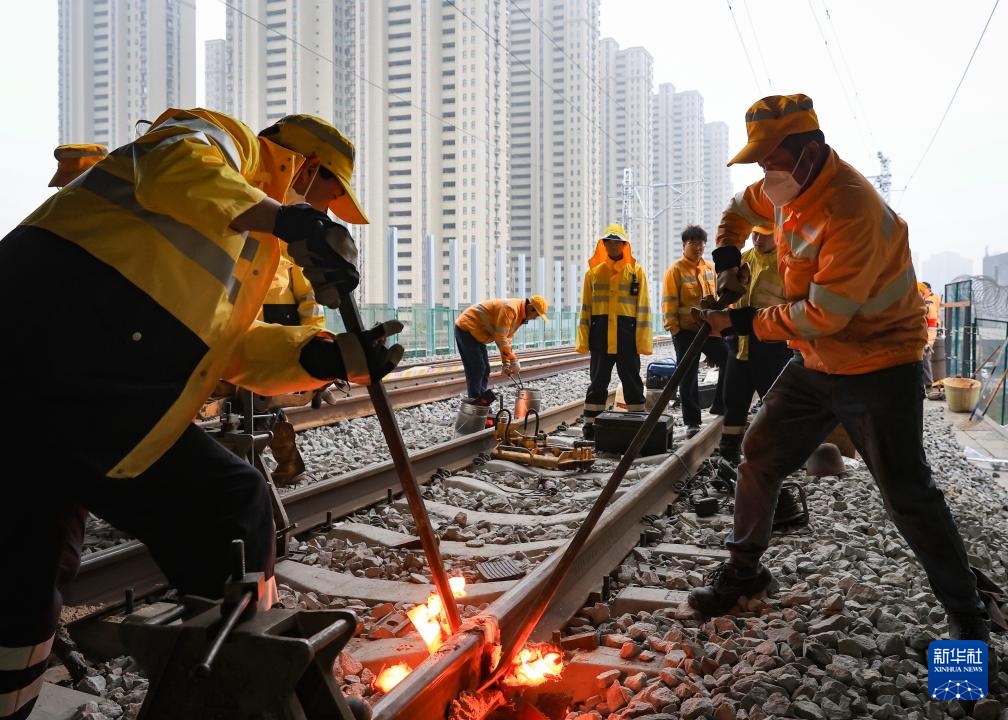 江苏南京：京沪铁路集中修施工有序推进(图3)