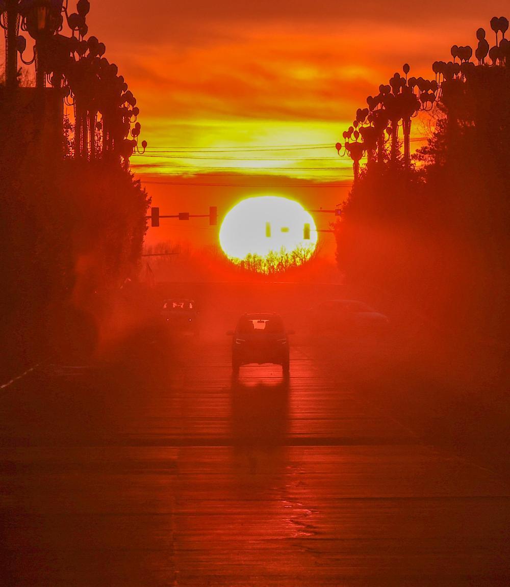 春分节气将先罕见悬日景观！一文教你拍出大片感(图1)