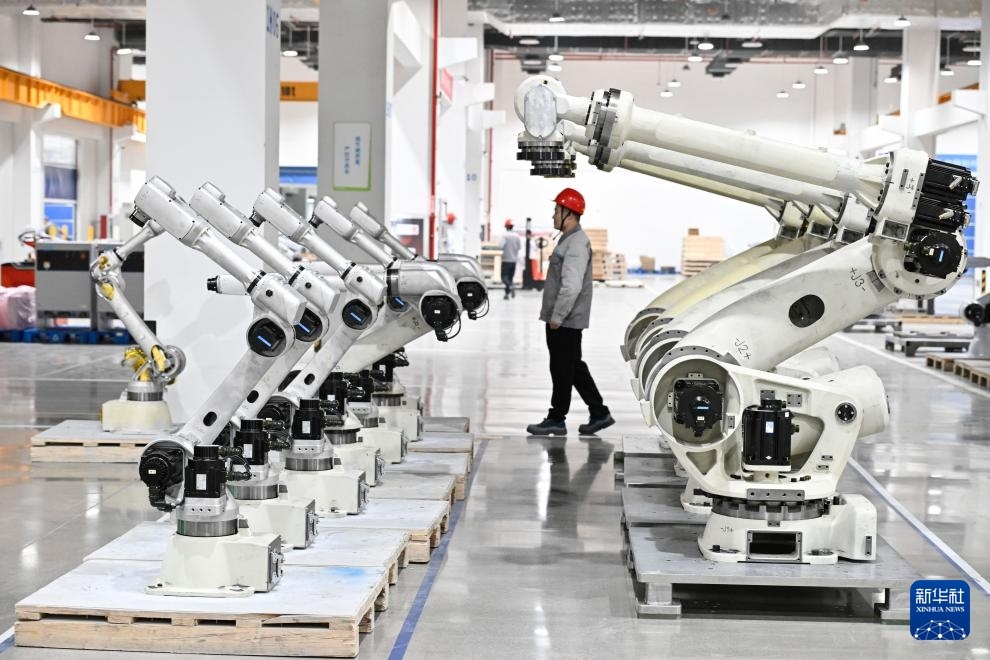 星空体育:江苏:系统布局机器人产业“加速跑”(图3)