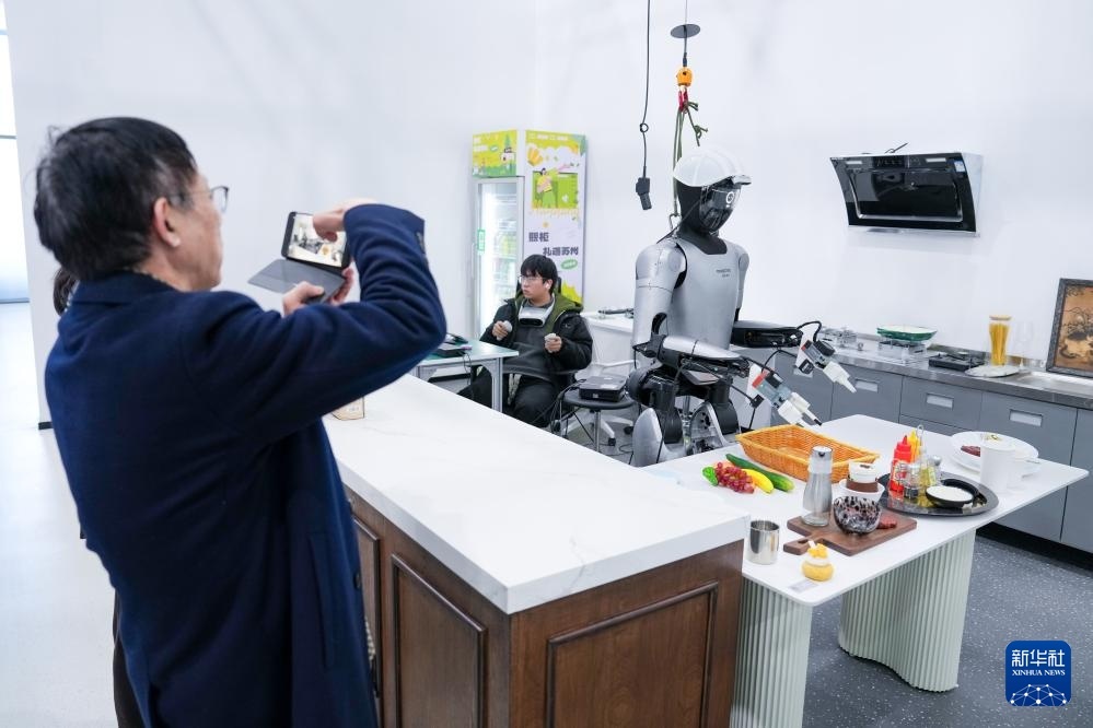 星空体育:江苏:系统布局机器人产业“加速跑”(图10)