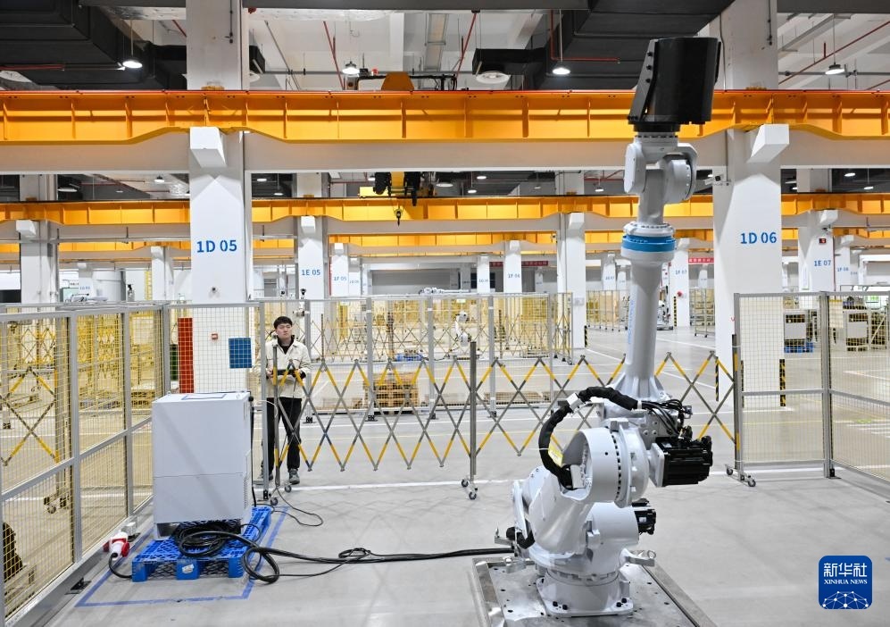 星空体育:江苏:系统布局机器人产业“加速跑”(图12)