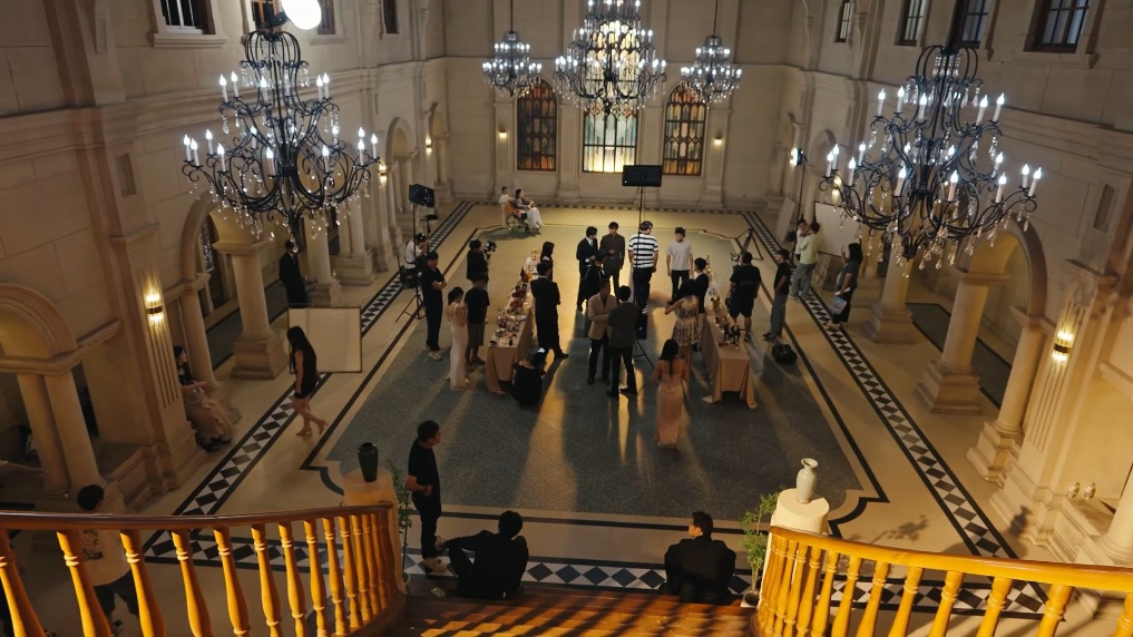 文化新观察丨“竖店”崛起遇到AI冲击微短剧行业再寻破局之路(图1)