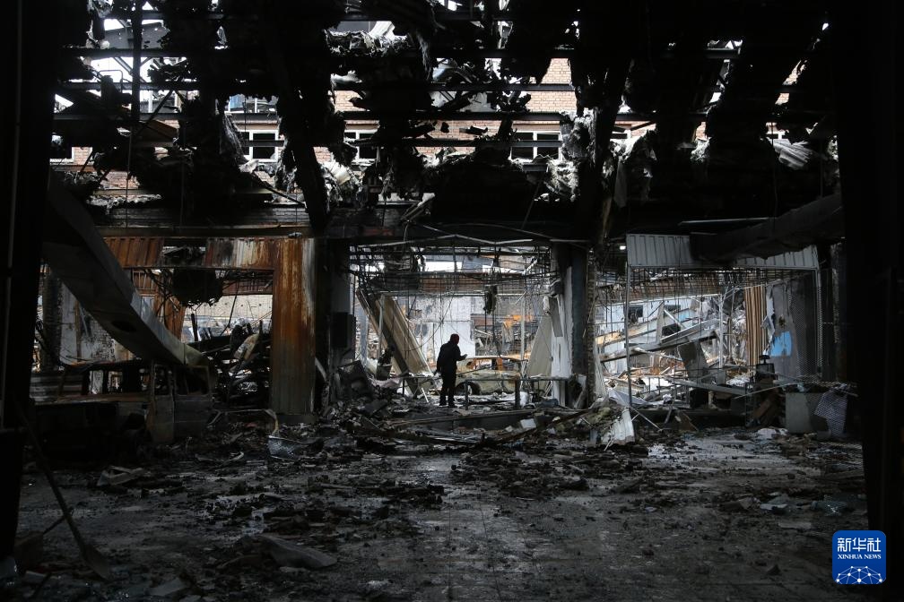 美以伊战事30天——战争阴影下两座城市的日常(图4)