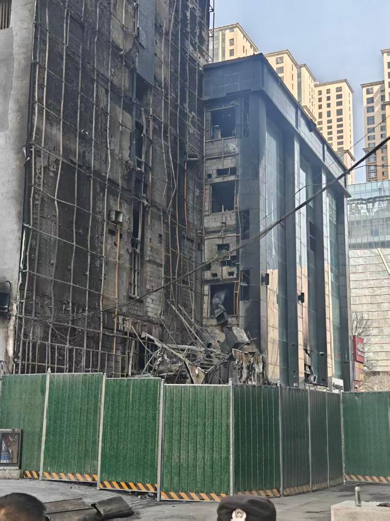 新华视点丨三问太原高层建筑火灾(图2)