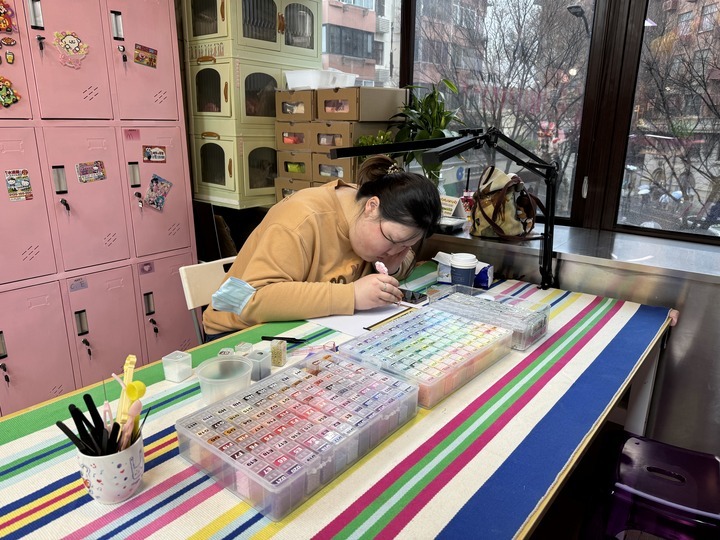 财经聚焦丨“拼豆热”升温手作带火“体验经济”