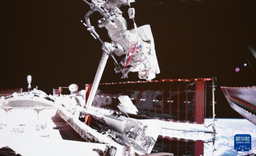 时光龙8相册丨70载中国航天箭指苍穹(图37)