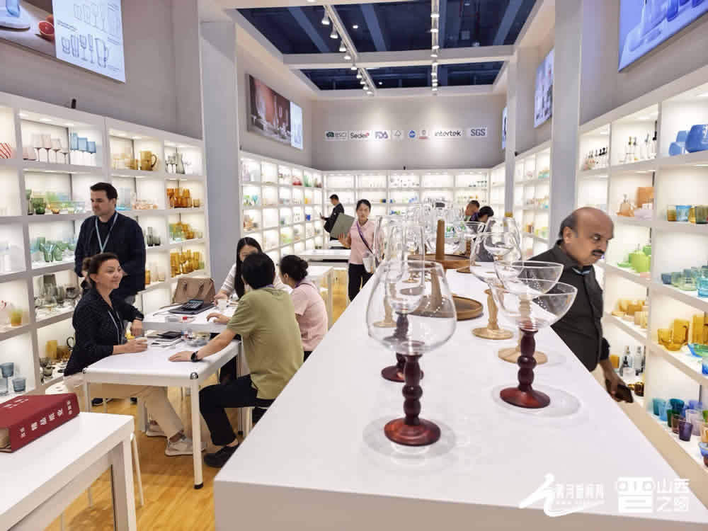 广交会展现山西智造新形象拓展晋品出海新格局(图1)