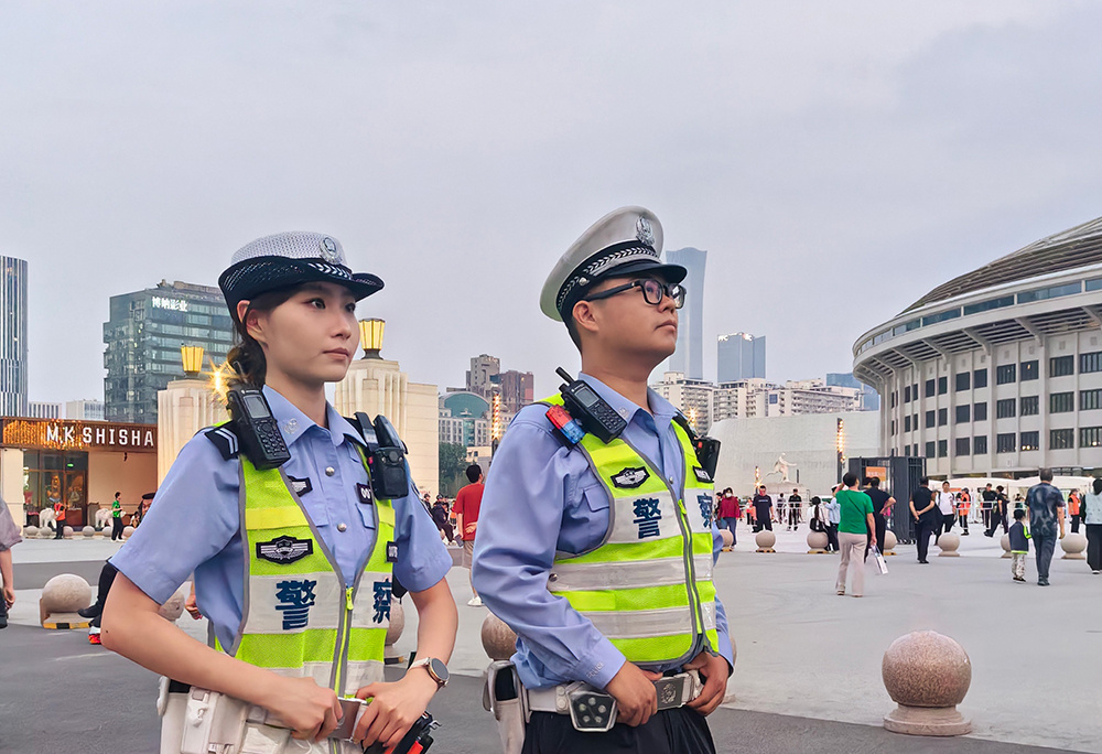 北京朝阳交警“硬核”保障新赛季足球赛交通安全(图1)