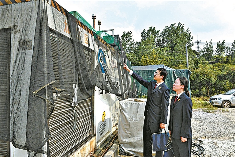 藏在加油站旁的“移动炸弹”拆了咸宁咸安：制发取证指引推动全域公共安全治理(图1)