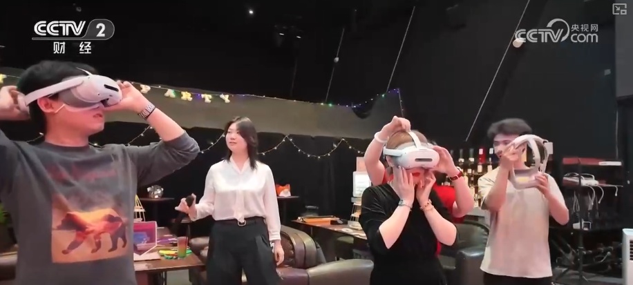 打破观影边界撬动新消费VR观影、文创、演出娱乐……多元场景丰富影院内容供给(图3)