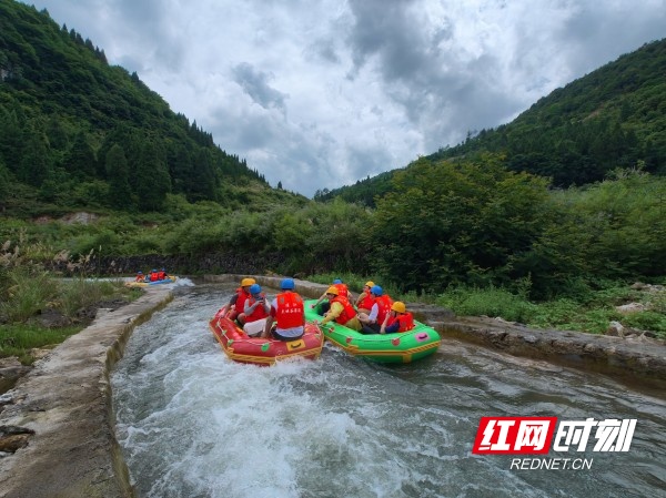 娄底：湄江大峡谷漂流7月4日正式开业(图4)