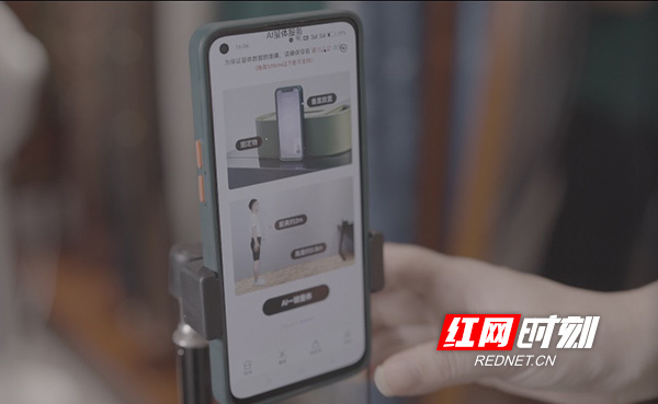 湘江创客记⑥|岳麓山下她把10万件湘派旗袍卖往30多个国家(图3)