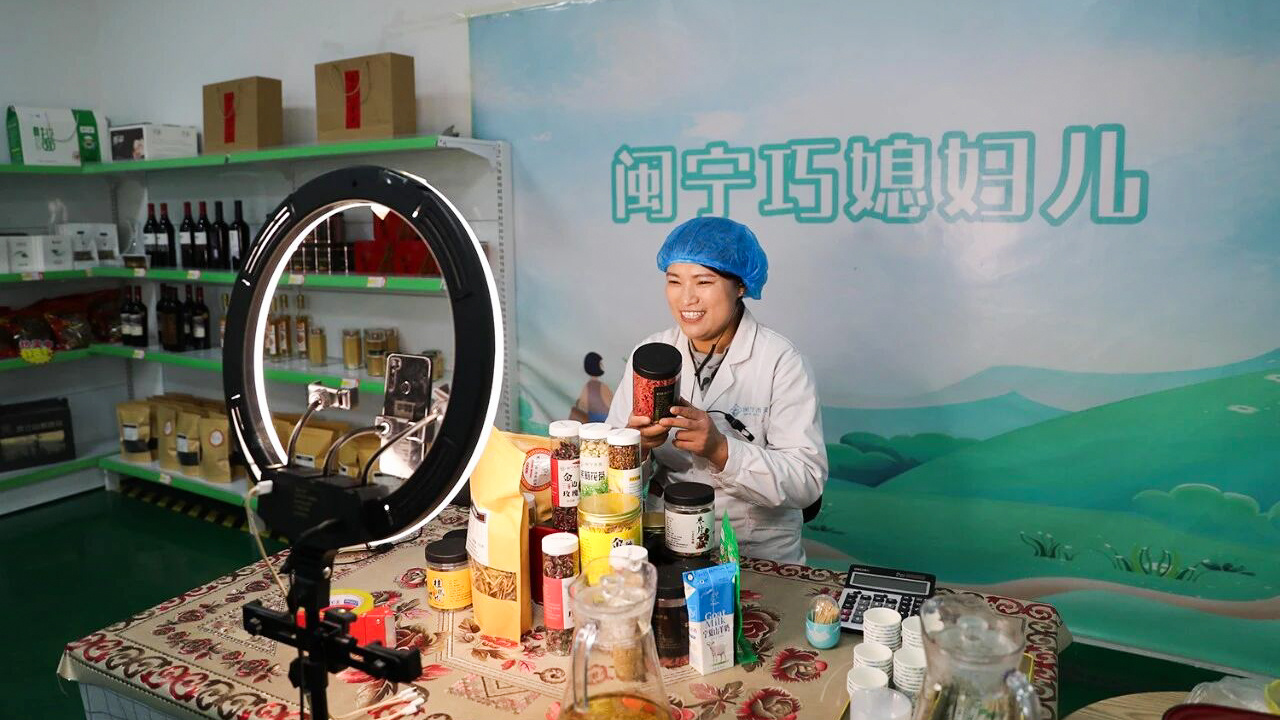 聚焦闽宁协作三十年㉗︱架桥山海间农行宁夏分行以金融之力书写“山海情”时代答卷(图7)