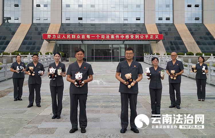 全景式普法沉浸式解忧这场直播8名法官挺走