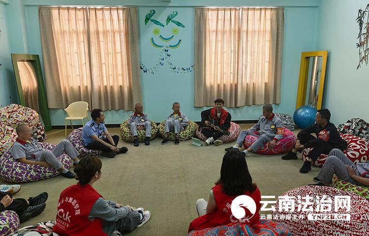 校所共建聚合力文艺帮教润人心——昆明市强制隔离戒毒所开展戒毒人员回归社会帮教活动(图2)