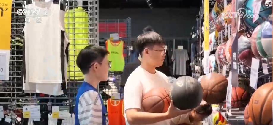 “办一场赛、热一座城、活一方经济”火热赛事撬动多样化周边消费(图3)