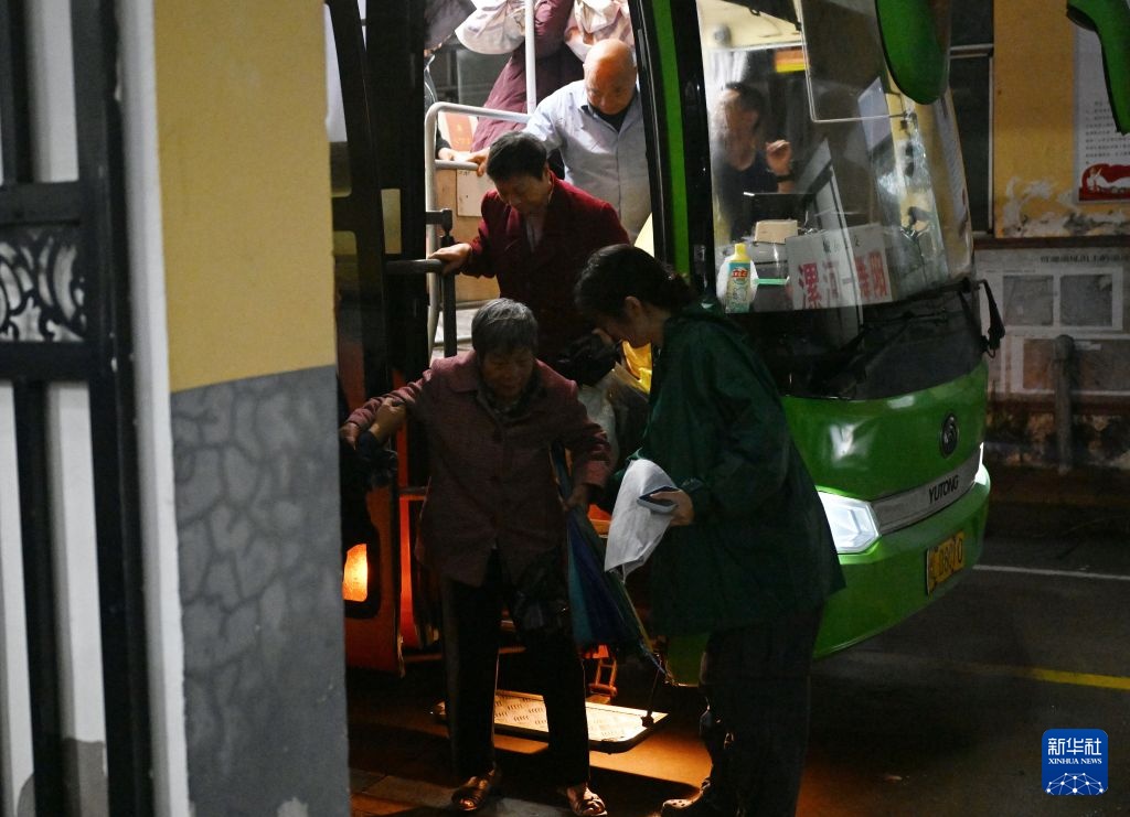 滞洪区的雨夜守护(图3)