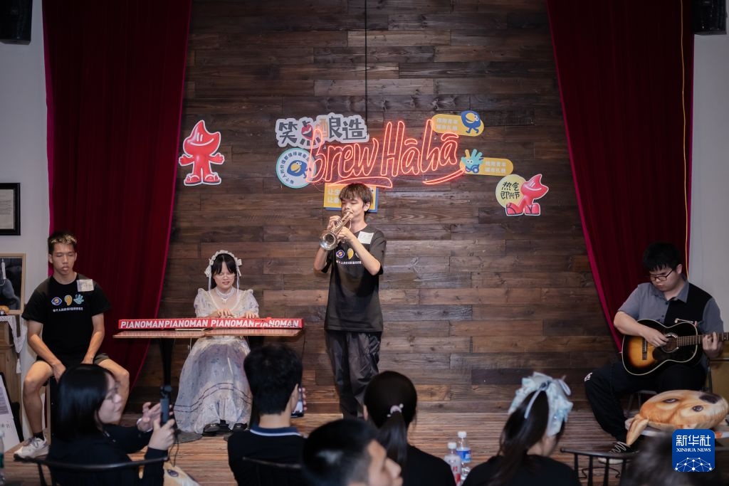黑暗中吹响追梦之音(图4)
