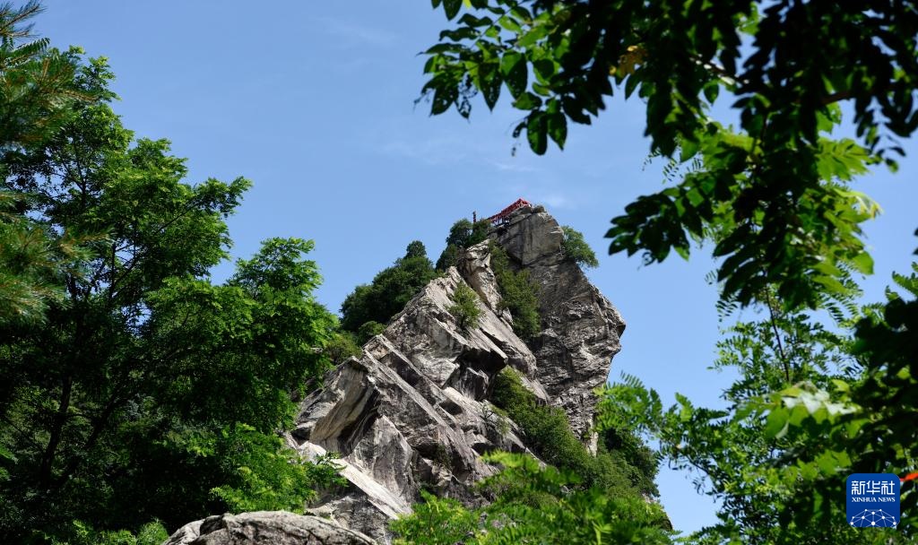 山崩奇景翠华山