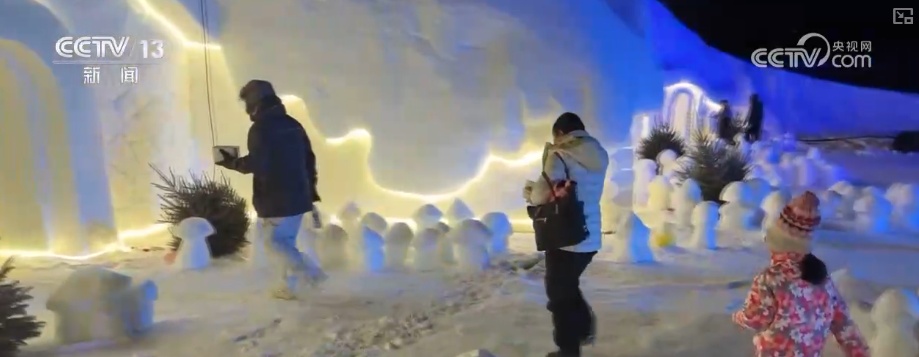 消费、出入境游、冰雪游,热热热!假日氛围拉满 多领域掀热潮释放经济“热”活力