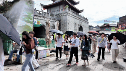 全球连线丨端午民俗架起八国青年跨国交流连心桥